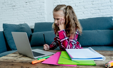AdobeStock 227024316   girl struggling on laptop
